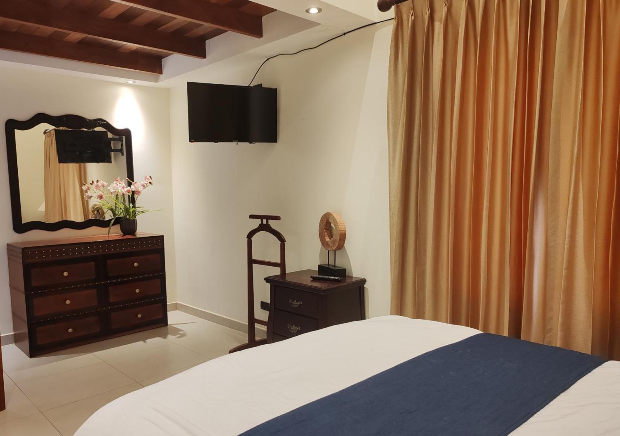 אסטריוס אסטה Marenaz Oceanfront Resort מראה חיצוני תמונה