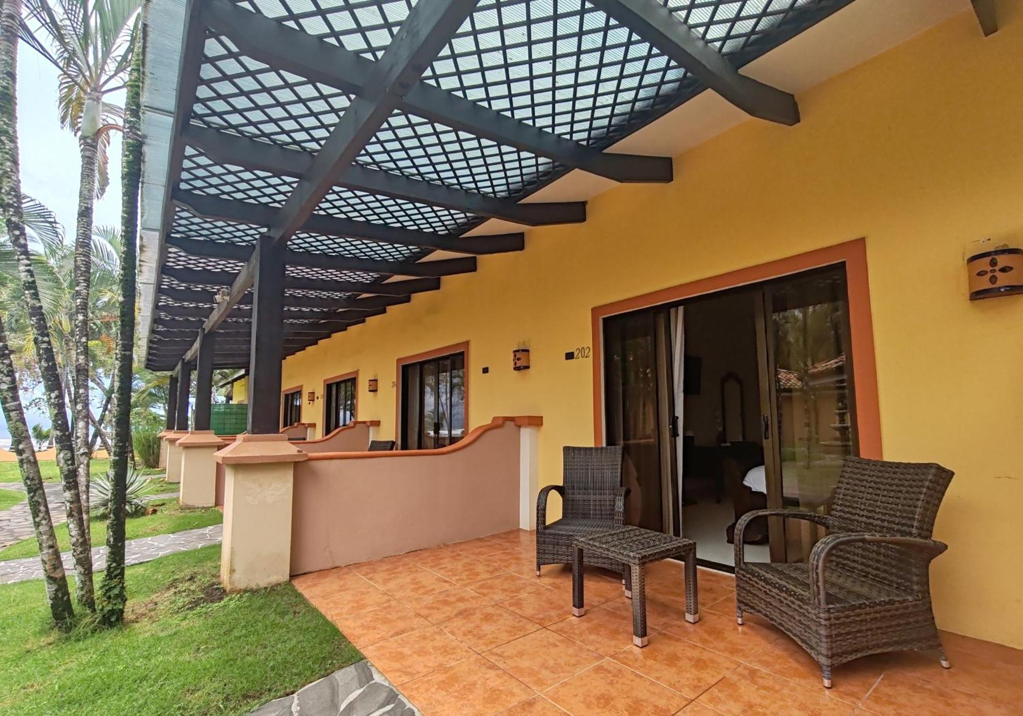 אסטריוס אסטה Marenaz Oceanfront Resort מראה חיצוני תמונה