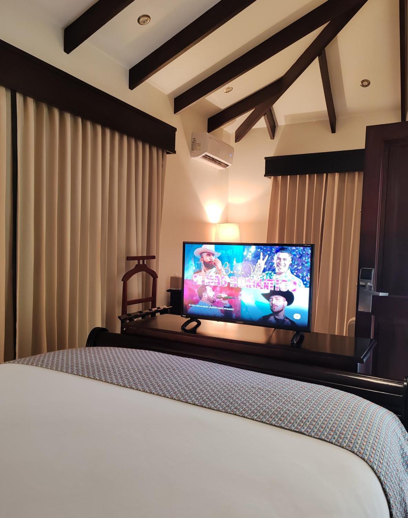 אסטריוס אסטה Marenaz Oceanfront Resort מראה חיצוני תמונה