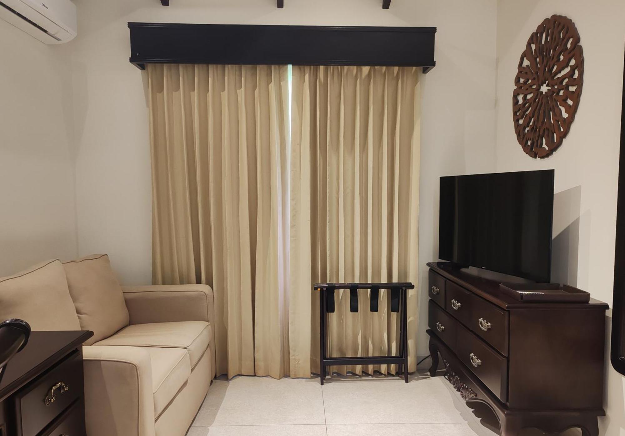 אסטריוס אסטה Marenaz Oceanfront Resort מראה חיצוני תמונה
